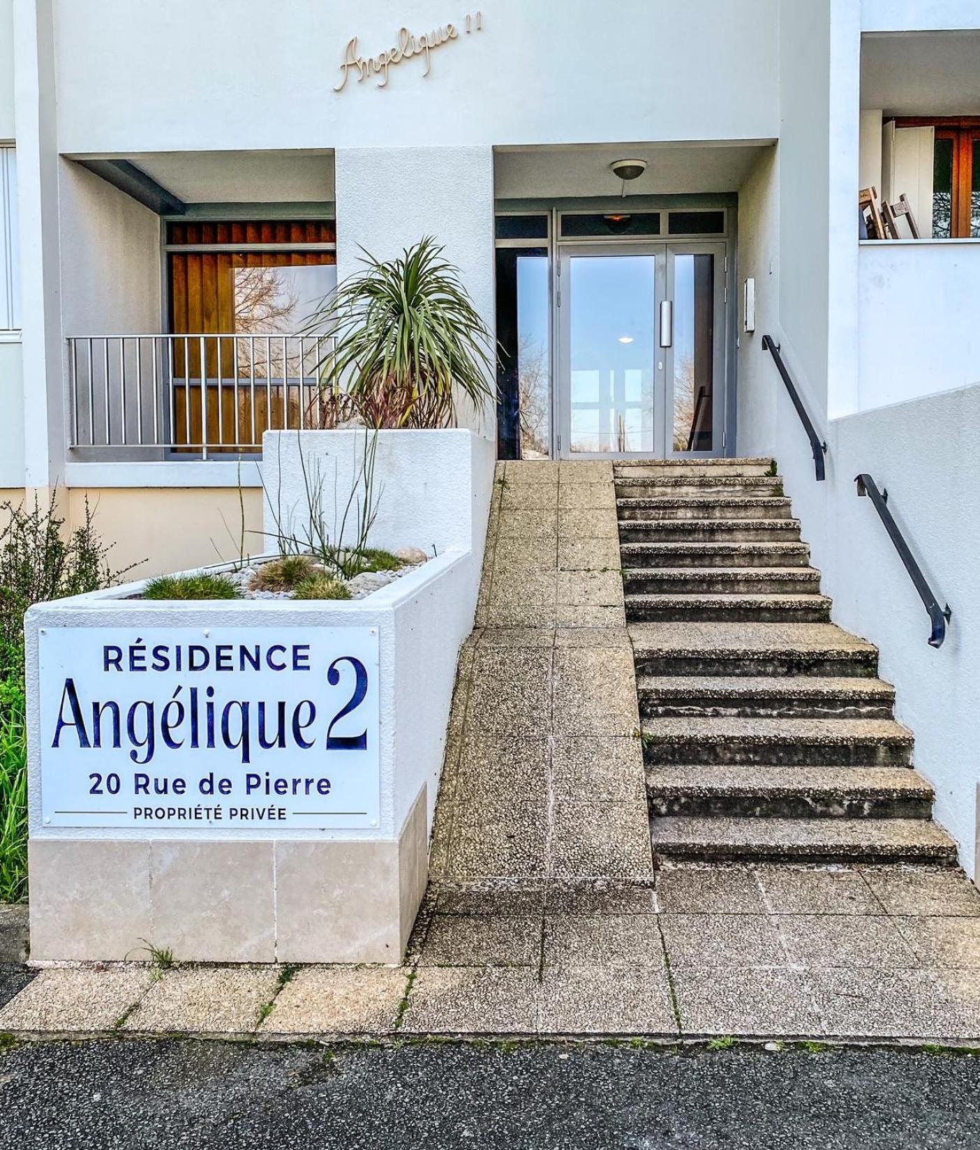 Apartamento T3 Moderne Avec Balcon Terrasse Et Parking Gratuit Niort Exterior foto